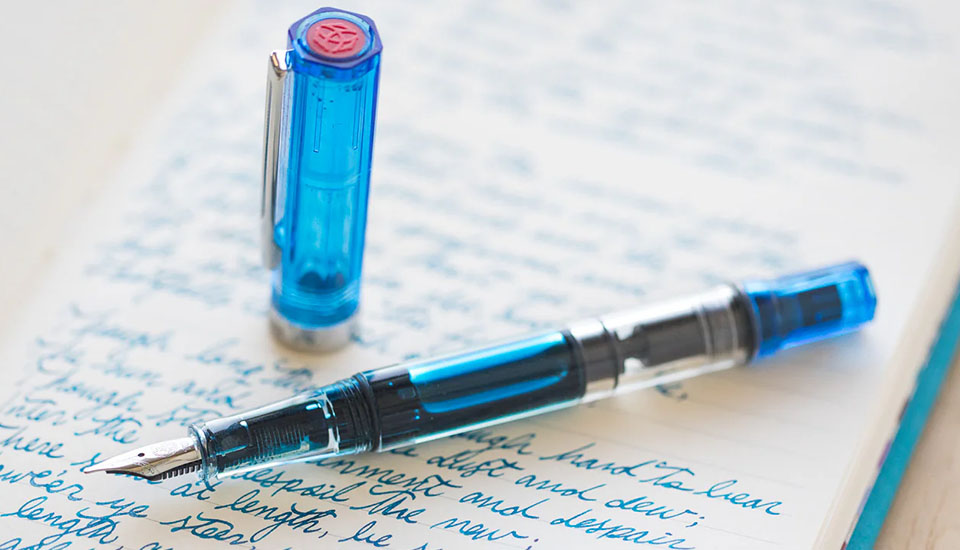 TWSBI pistove pero_transparent blue foto2
